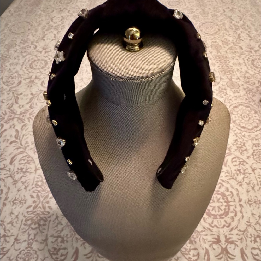 Lele Sadoughi Elegant Black Embellished Headband with stars and hearts - Picture 1 of 6